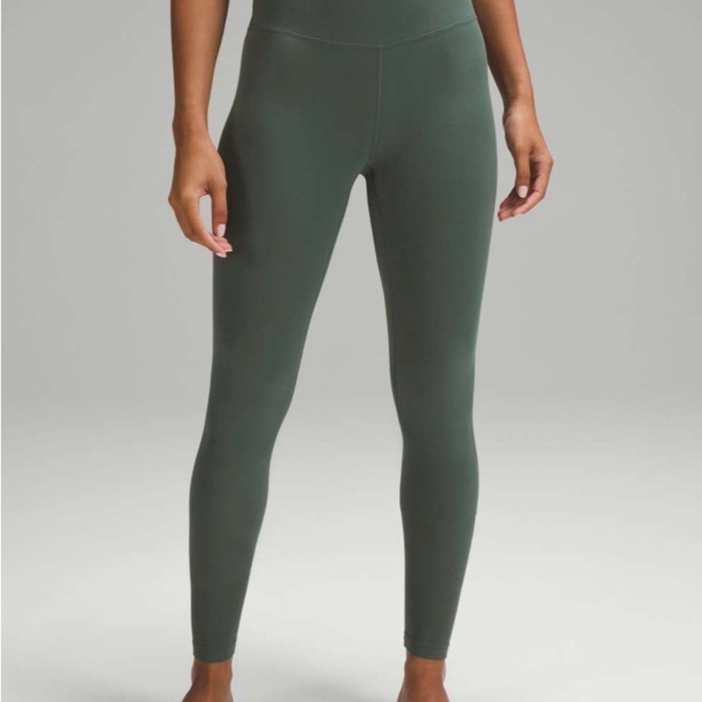 Lululemon Align Leggings 28” in Dark Forest - size 8